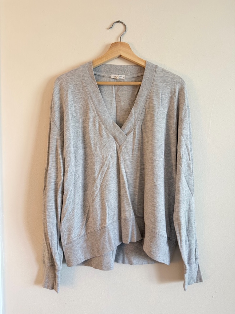 Rag & Bone Lightweight Gray V-Neck Long Sleeve Top